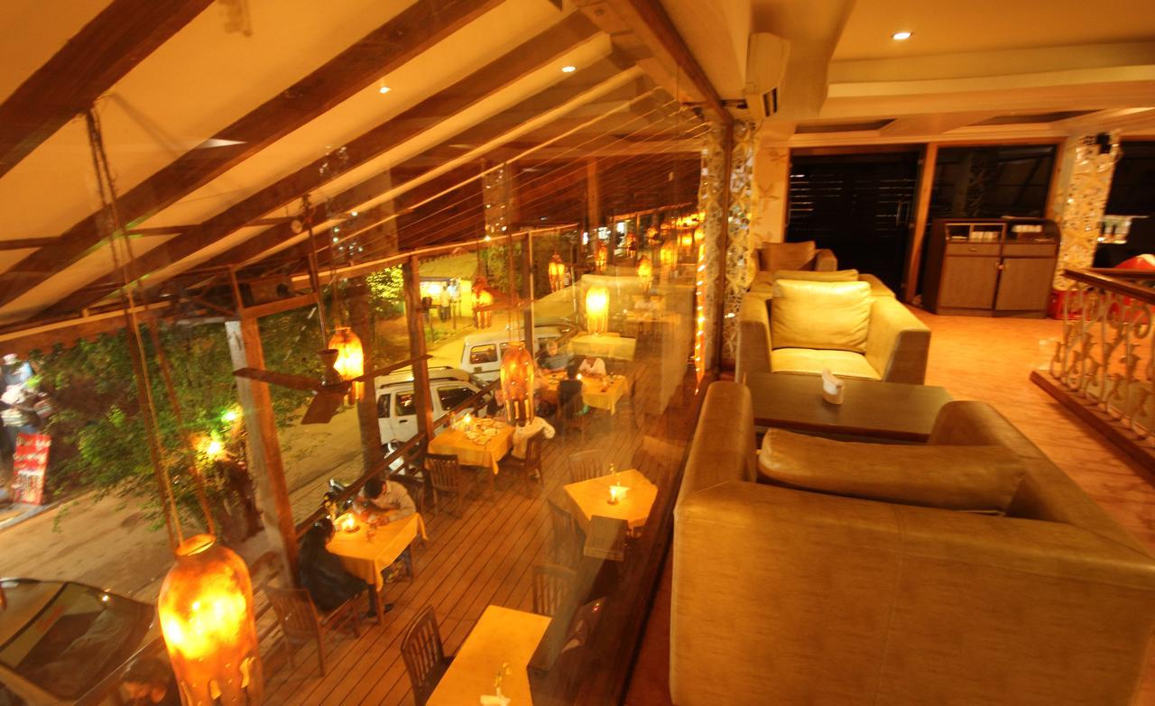 De Baga Deck Comforts Calangute Exterior photo